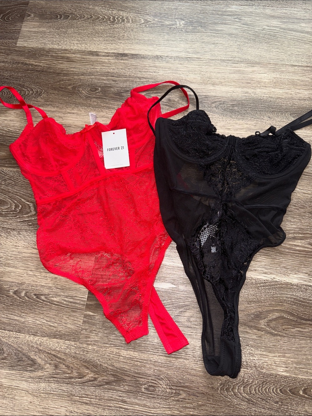 Forever 21 Black & Red Underwired Lace Mesh Bodysuit Women’s M Adjustable Sheer